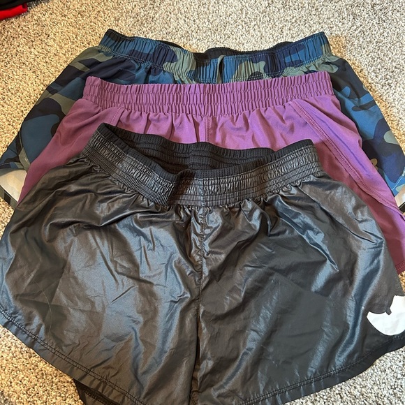 Running shorts bundle size small! - Picture 6 of 16